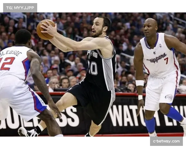 格林伍德“欧洲步”过人成标志 双响闪耀尼斯主场